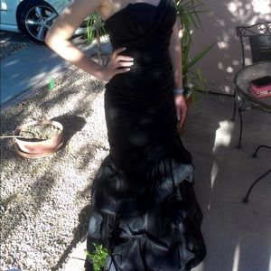 Black prom dress
